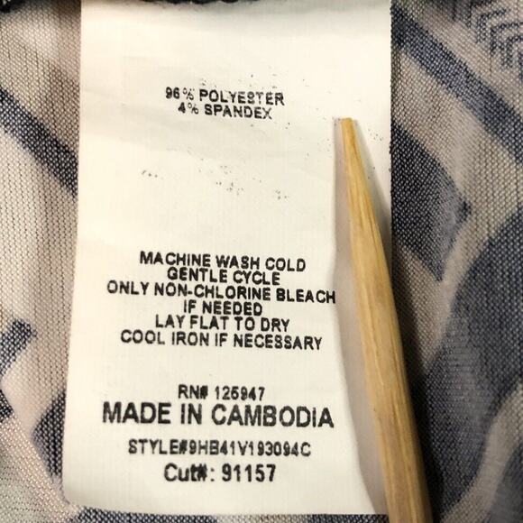 Cocomo Pintuck Top Womens PL V Neck Popover Knit 3/4 Roll Tab SLV Zig-Zag Print - Picture 10 of 11